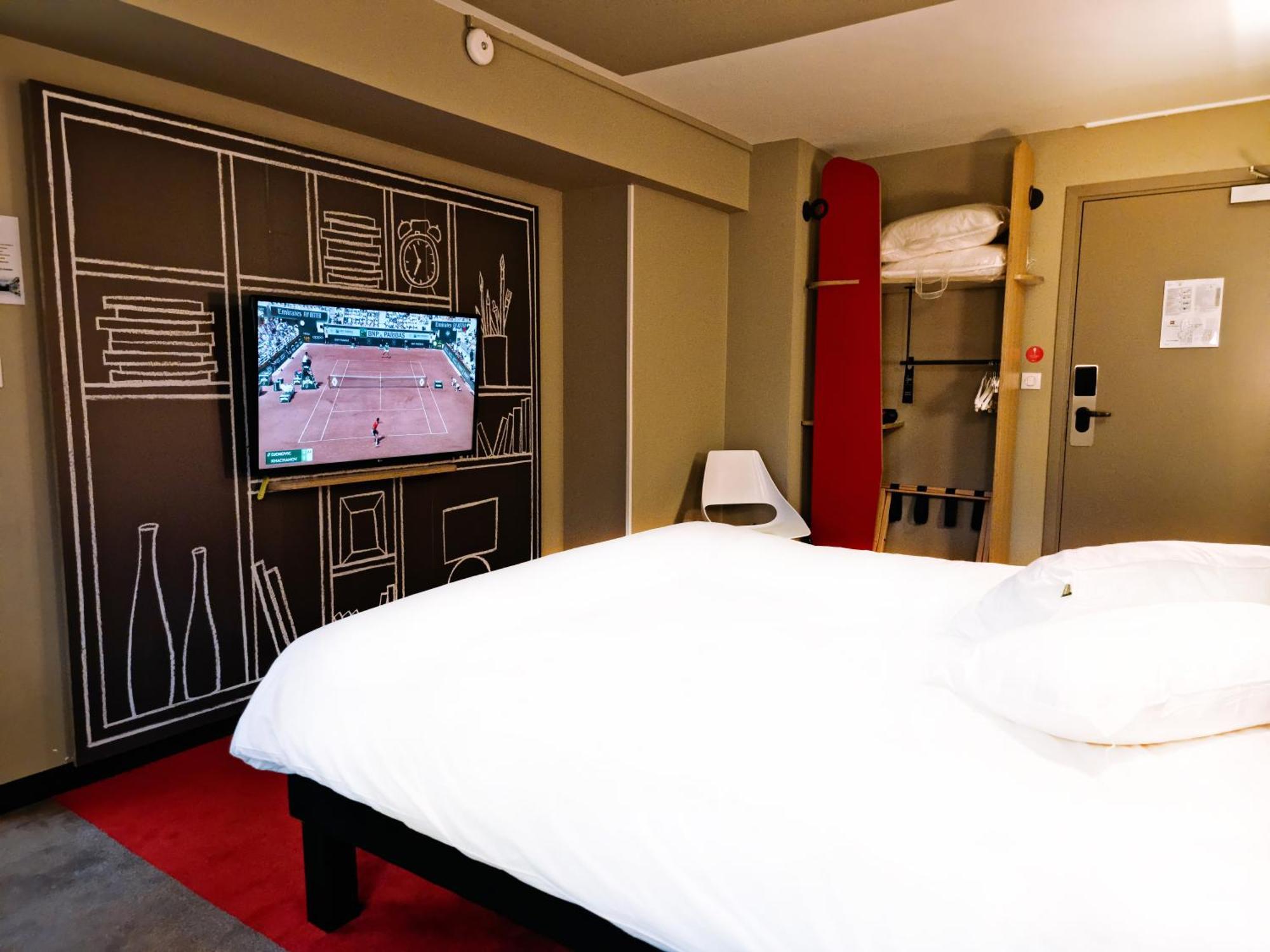 Ibis Caen Porte D'Angleterre Bagian luar foto