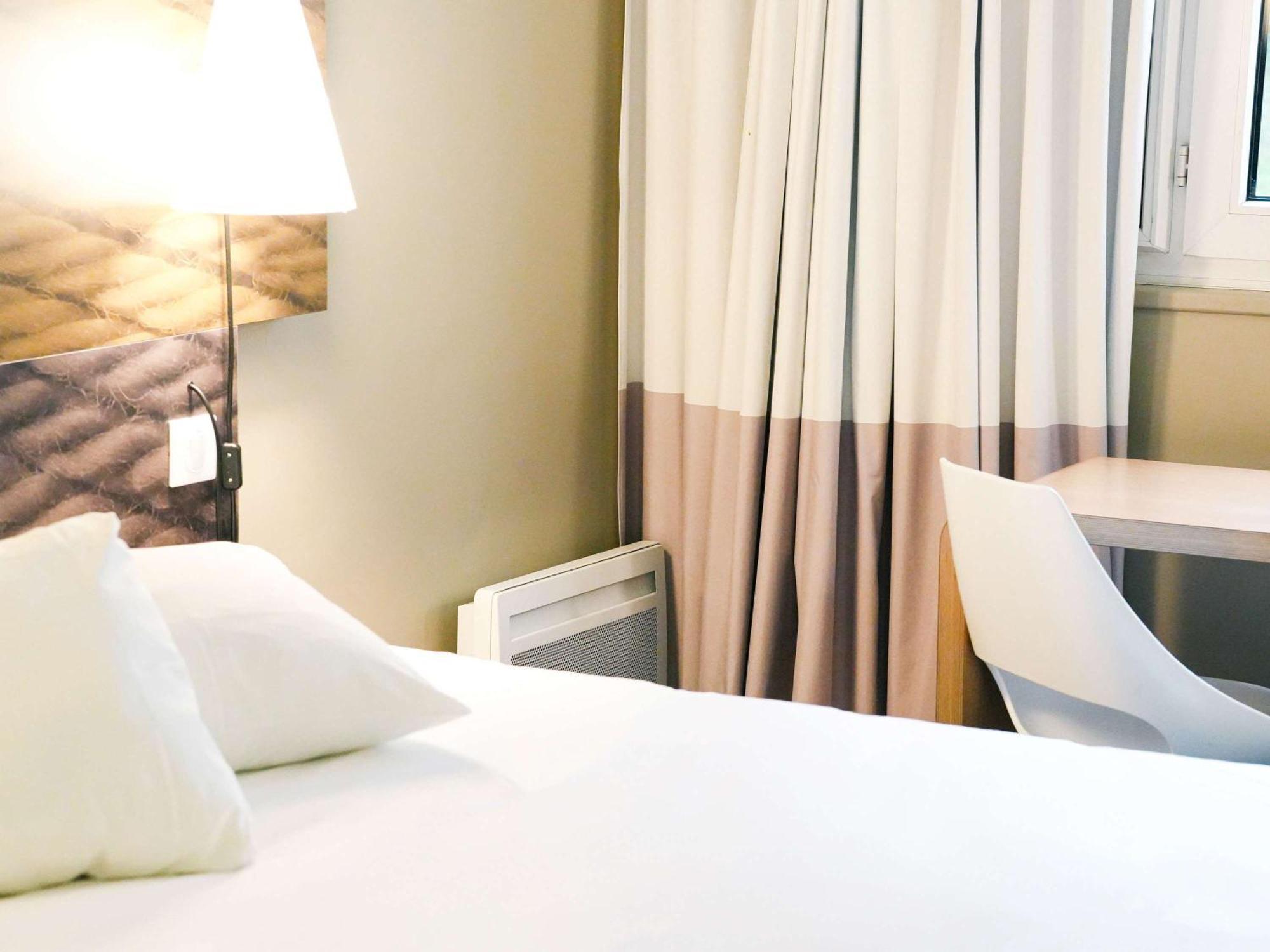 Ibis Caen Porte D'Angleterre Bagian luar foto